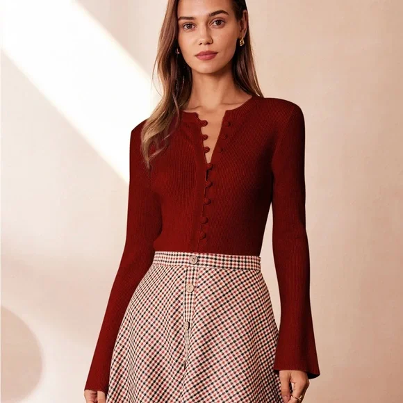 Red Bell Sleeve Ribbed Knit Tee - Picture 6 of 7